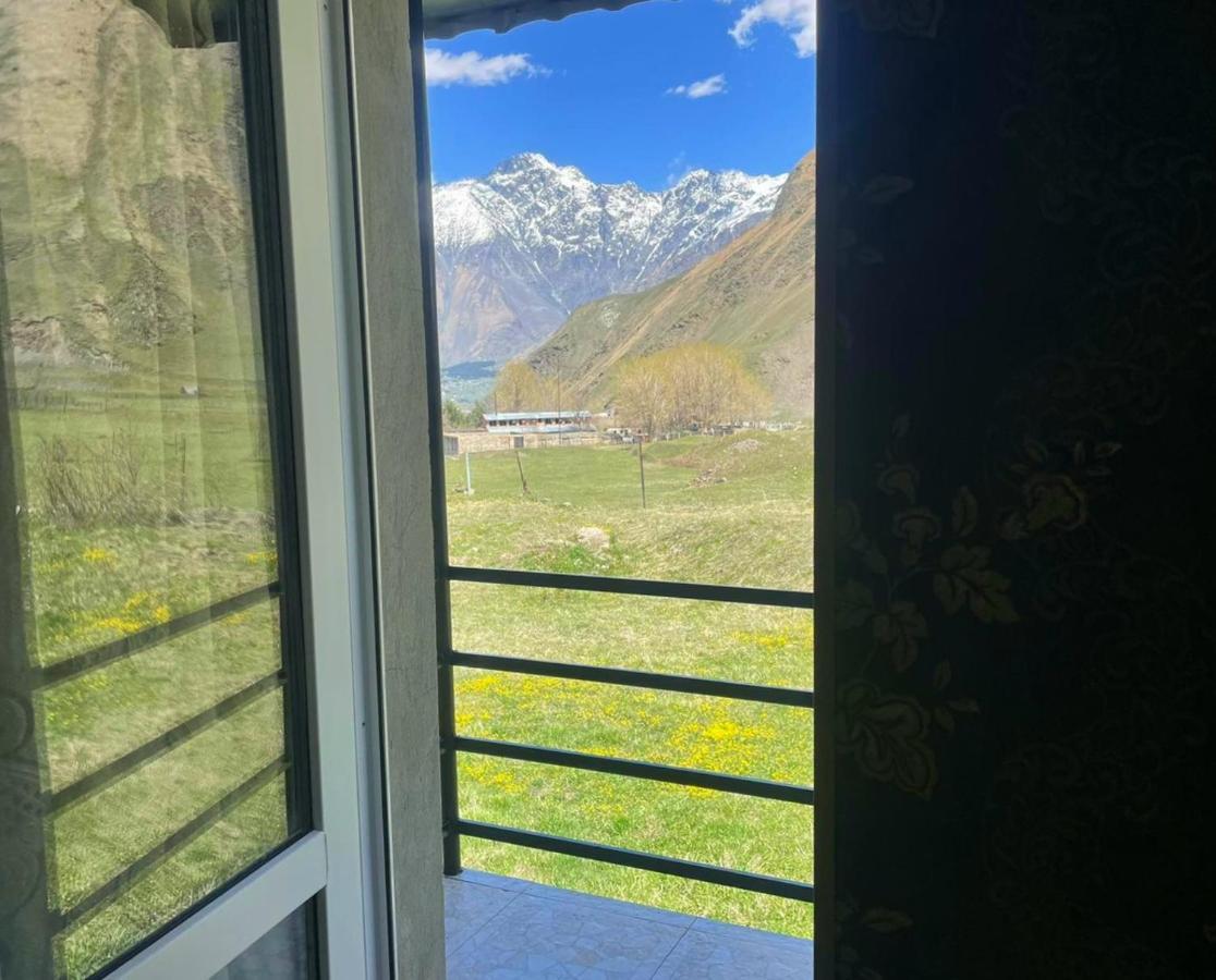 Cozy Hotel Kazbegi Eksteriør bilde